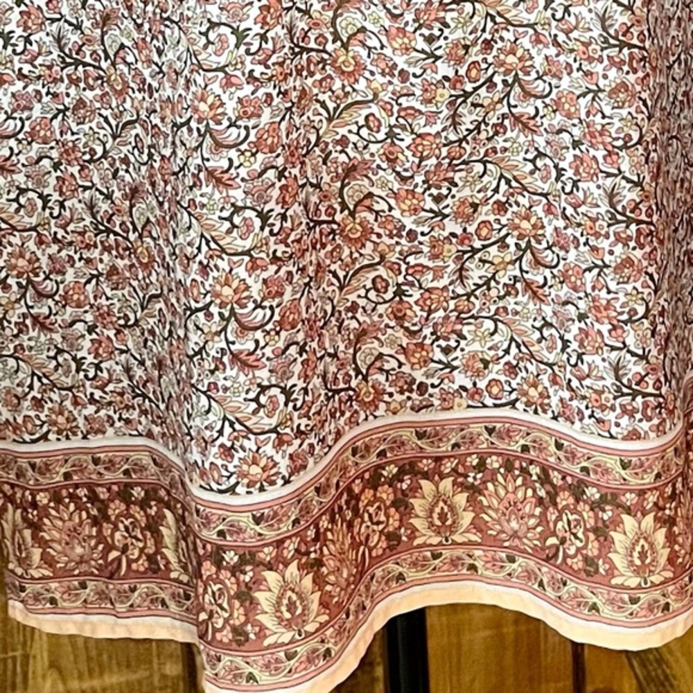 BEAUTIFUL FLORAL LIZ CLAIBORNE TOP - Picture 8 of 8